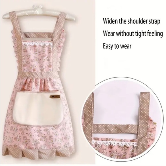 Floral Apron with Pocket Ruffle Details - Picture 6 of 10